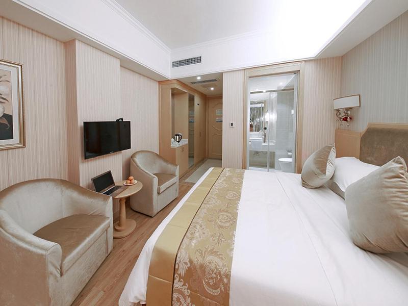 Vienna 3 Best Hotel Baise Zhongshan Road City Central Eksteriør billede